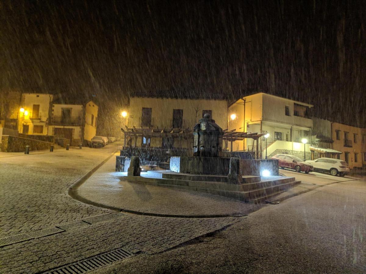 Casa Rural Fuente Del Arca Montejo Montejo de la Sierra Zewnętrze zdjęcie
