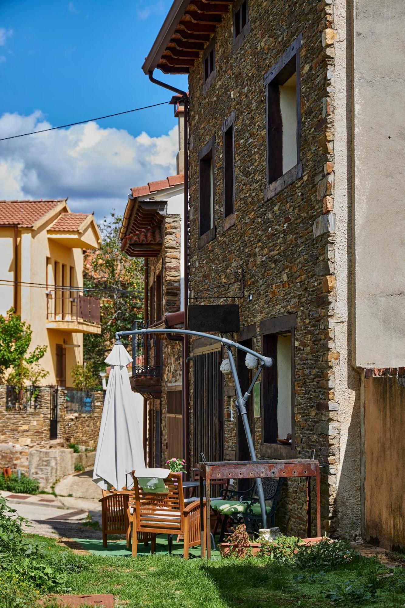 Casa Rural Fuente Del Arca Montejo Montejo de la Sierra Zewnętrze zdjęcie